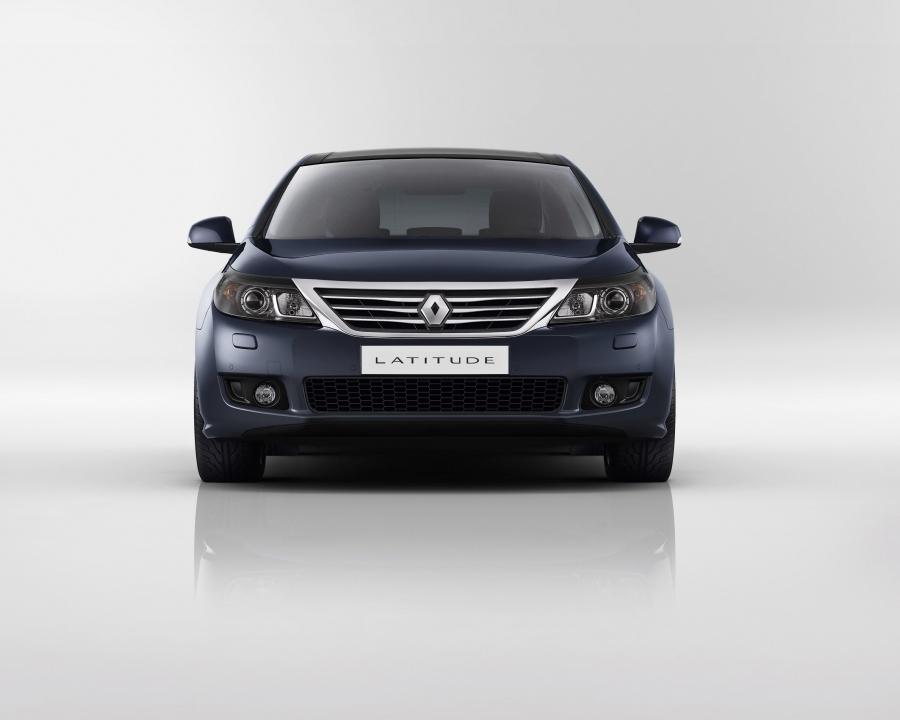  Renault Latitude 2011 года  (фото 25 из 40)